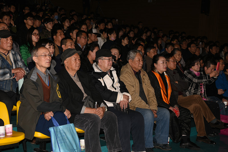庆祝中人国民抗日战争暨世界反法西斯战争胜利70周年