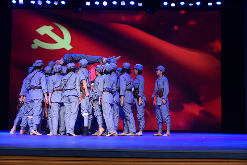 庆祝中人国民抗日战争暨世界反法西斯战争胜利70周年